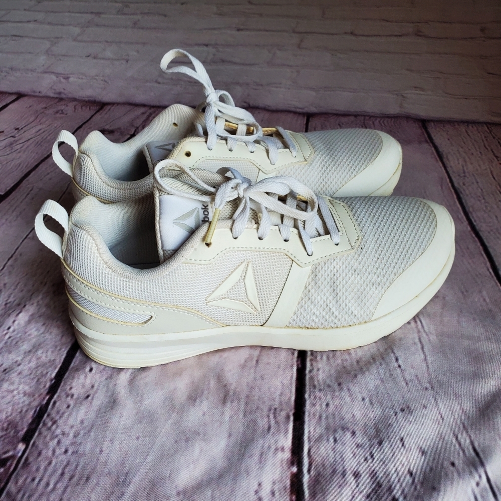 Reebok Womens White Memorytech 3D Ultralite Size 6.5 Sneakers Shoes